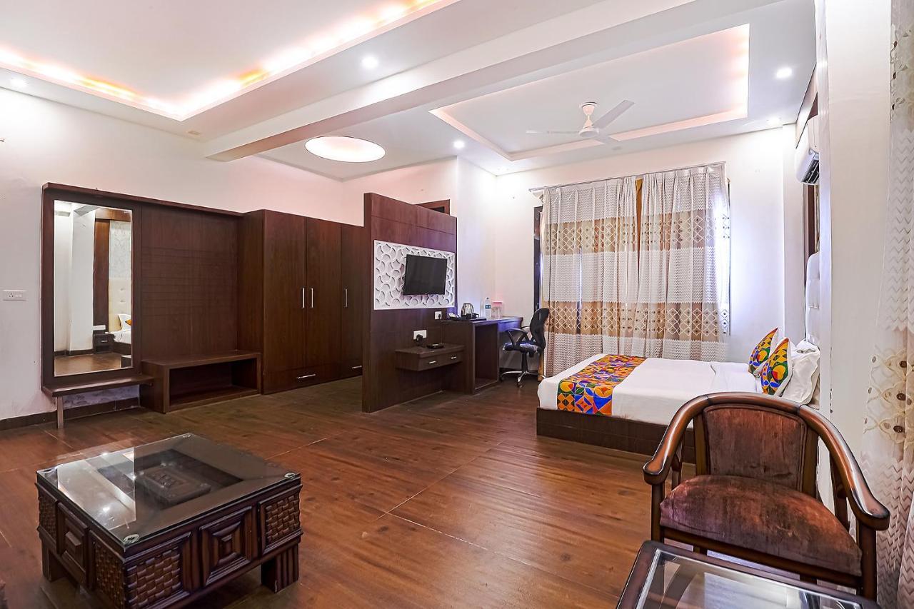 אגרה Fabhotel Swess Grand מראה חיצוני תמונה